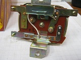peugeot 403 renault 8 regulador dinamo voltagem
                    ducellier